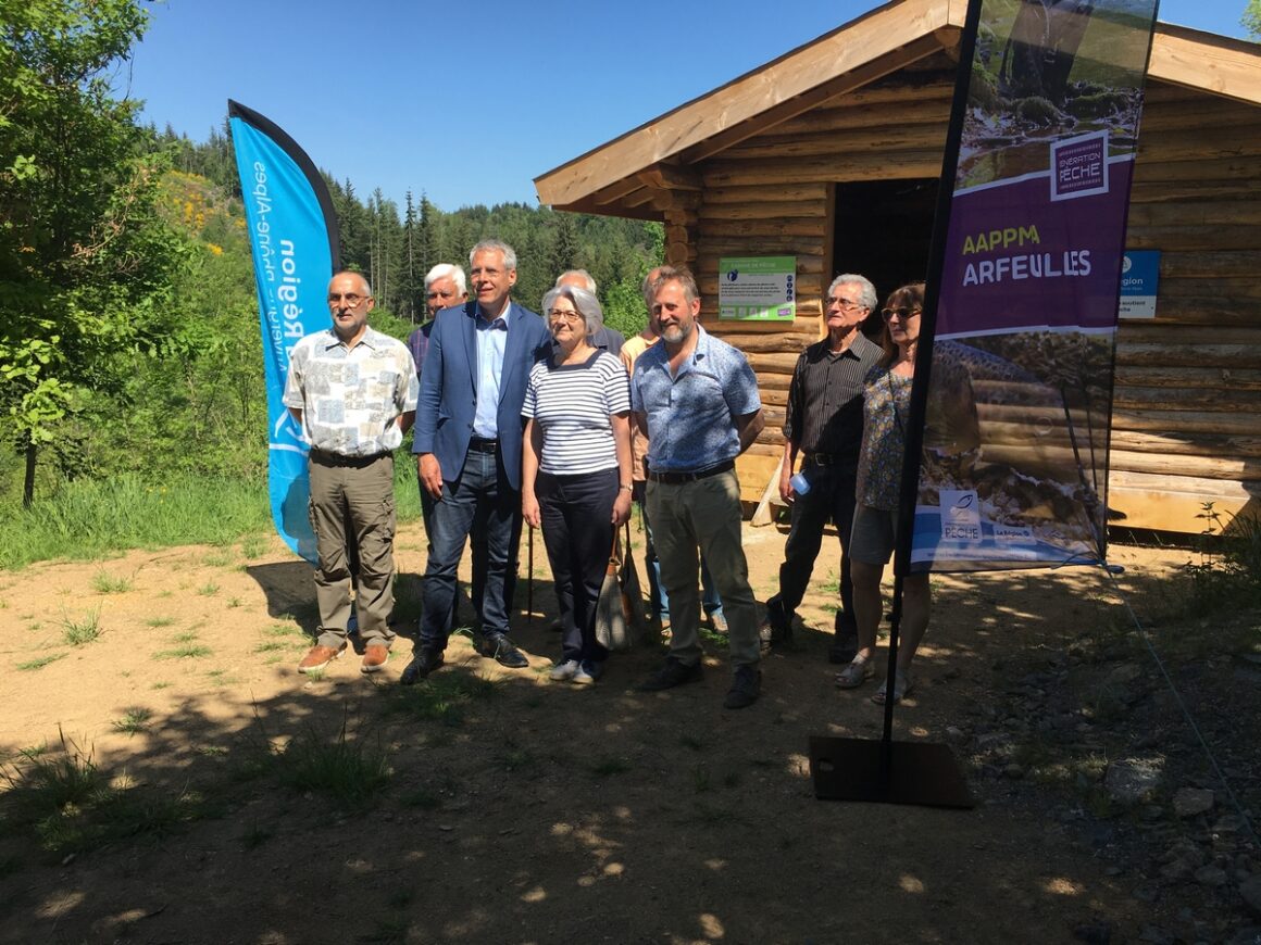 Inauguration d’un abri pêche sur le parcours labellisé du Barbenan à Arfeuilles