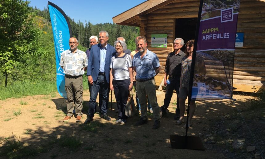 Inauguration d’un abri pêche sur le parcours labellisé du Barbenan à Arfeuilles