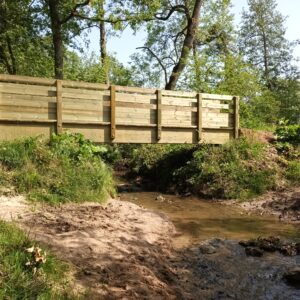 POSE D’UNE PASSERELLE SUR LE JACQUELIN A SEUILLET