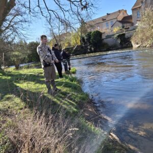 Ecole de pêche de Lapalisse/Chatel Montagne – initiation de pêche à la truite sur la Besbre