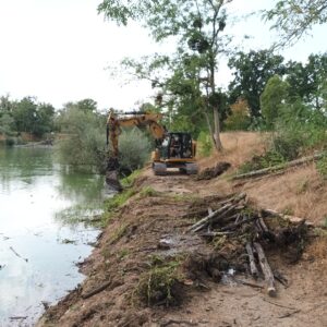 Démarrage des travaux de restauration des berges du plan d&rsquo;eau des Percières à Dompierre-sur-Besbre
