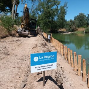 Démarrage des travaux de restauration des berges du plan d’eau des Percières à Dompierre-sur-Besbre Démarrage des travaux de restauration des berges du plan d’eau des Percières à Dompierre-sur-Besbre
