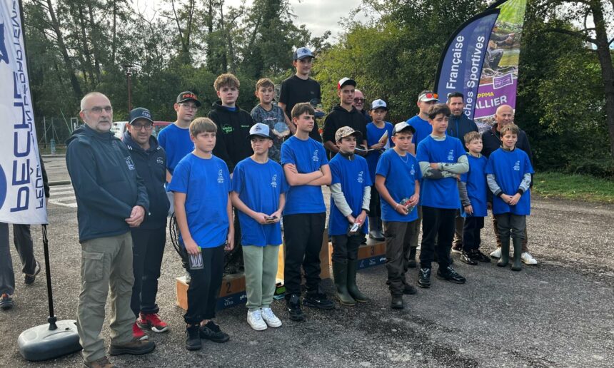 Junior Fishing Tour Leurres : 16 jeunes pêcheurs réunis à Saint-Pourçain-sur-Sioule Junior Fishing Tour Leurres : 16 jeunes pêcheurs réunis à Saint-Pourçain-sur-Sioule